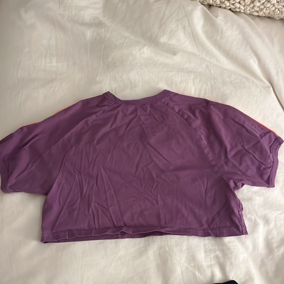 Vintage Addis’s crop top - Picture 2 of 2